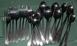 31-teiliges Set Imperial Edelstahl Besteck Blumentanz - Gabeln, Löffel - Bild 1 von 9