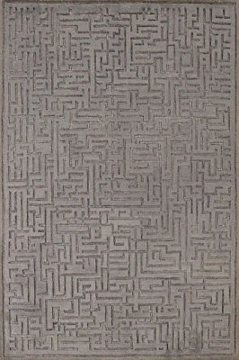 Grey Stylish and Versatile Modern Rug Hand-tufted Wool 5x8 ft - Image 1 of 4