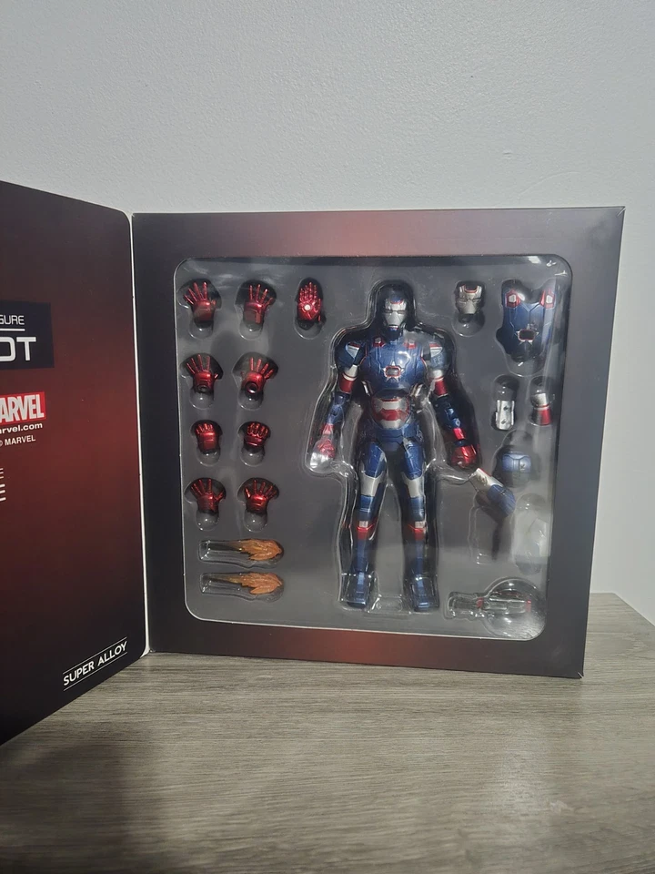 Play Imaginative Super Alloy Die-Cast Iron Patriot 1/12 Marvel Iron Man 3 - Image 1 of 3