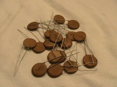 18 全新 RMC Z5U 光盘陶瓷电容器 0.05μfd 100 伏 20% — 第 1/2 张图片