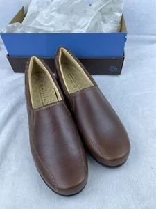 ARAVON TIA Women's Wedge Loafer Casual Comfort Shoes Leather Brown Size 9.5 AA - Picture 1 of 6