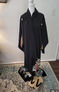 Kimono formale donna vintage giapponese nero floreale cucito a mano ricamato - Foto 1 di 6