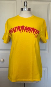 Hulk Hogan Hulkamania Yellow Spellout TShirt Mens M WWE Official 2014 Wrestling - Picture 1 of 7