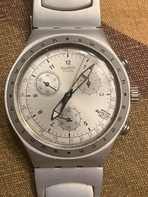 Cronógrafo Swatch Irony Freezing Rain. Aluminio. Reloj YCS4006AG. Bate nuevo. ¡Funciona! Foto 1 de 4