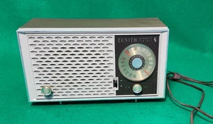 Radio de tubo Zenith AM/FM T2518 DE COLECCIÓN EE. UU. ¡FUNCIONA! - Imagen 1 de 11