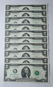NEU Lot 10 knackige unzirkulierte Zwei-Dollar-Scheine 2 $ perfekte Mitte und Folge - Bild 1 von 4