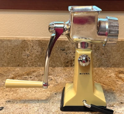 Picadora de alimentos vintage Rival Grind-O-Mat picadora de carne modelo 303 cosecha oro Foto 1 de 4