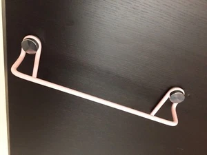 BERTOCCI 7011 PORTA SALVIETTE LINEA SEGNO  Cm 40 P.Cm.8 IN OTTONE COLORE ROSA - Picture 1 of 2