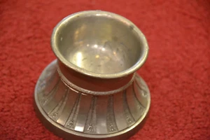 Salero de estaño, aprox. 8 cm de diámetro, altura 6 cm, siglo XIX - Imagen 1 de 3