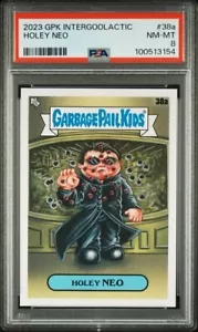 GARBAGE PAIL KIDS 2023 Intergoolactic-#38a "Holey NEO" PSA 8 (Pop 2) - Imagen 1 de 6