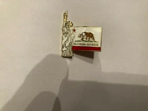 Statue Of Liberty California Republic Collector Pin - Picture 1 of 1