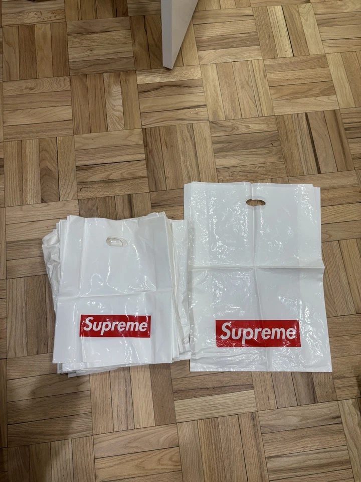 Paquete a granel Supreme Box Logo Bolsa de plástico - USADA 12 pequeña y 1 grande Foto 1 de 1