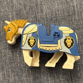 Lego Lion Knight Horse Barding Armor King's Castle 13744pb02