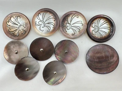 ЛОТ ТОВАРОВ В СТИЛЕ МОДЕРН 10 АНТИКВАРНЫХ ВИКТОРИАНСКИХ ПУГОВИЦ РЕЗНАЯ НАТУРАЛЬНАЯ РАКОВИНА МАТЕРИНСКИЙ ЖЕМЧУГ - Изображение 1 из 4