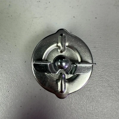 Twist Lock Gas Fuel Tank Cap Cover Lid for Chrysler 300 & Imperial  1957-1965 - Image 1 of 3