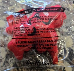Tim Hortons 2024 Plush Maple Leaf Bag Charm - Bild 1 von 2