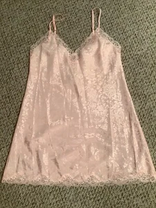 Vintage Gold Label Victoria's Secret Nightgown Chemise slip PINK medium - Picture 1 of 3