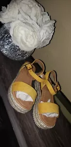 little girls sandals - Picture 1 of 2