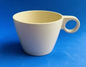 Taza de café TWA Airlines color topo con asa - logotipo único en la parte inferior - Imagen 1 de 3