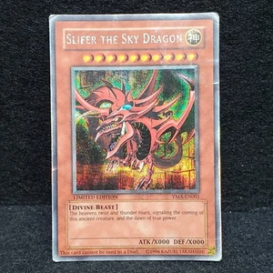 Yugioh Slifer the Sky Dragon YMA-EN001 Prismatic Secret Rare Limited HP Creased - Imagen 1 de 7