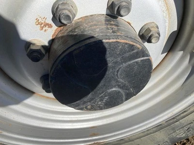 Manitou MLT840-115 Right/Passenger Hub - Used | P/N 729518 - Image 1 of 3