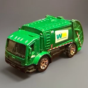 2005/Matchbox/Waste Management/ 678 /Green Titan Garbage/Trash Truck (B1) Rare! - Picture 1 of 8