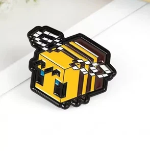 MINECRAFT BUMBLE BEE ENAMEL PIN - FREE AU POST - AU STOCK - Picture 1 of 4