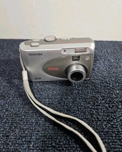 TESTED Toshiba PDR-4300 Digital Camera w/ 256MB SD Card - Picture 1 of 12