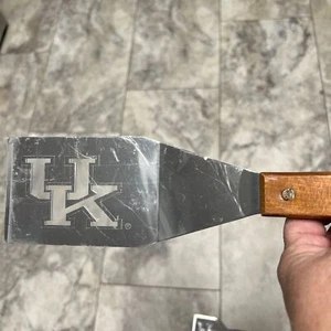 University Of Kentucky NEW BBQ Grilling Spatula & Tong Set Wood & Metal - Picture 1 of 10