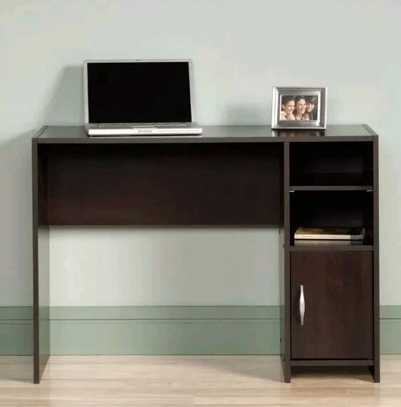 Escritorio Pedestal Sauder, Acabado Espresso Foto 1 de 3