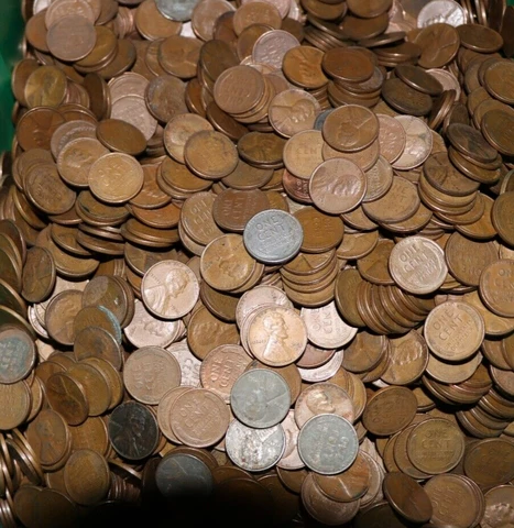 Bag Of 5000 US Lincoln Wheat Penny Cents All Copper date range 1940-1958 PD&S Cover