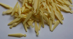 Vintage Yellow Plastic Elongated Diamond Drops Charms chr098B - Picture 1 of 1