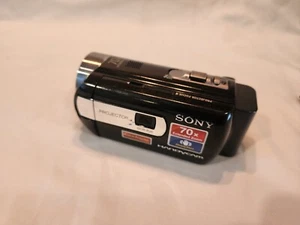 Sony DCR-PJ6E Handycam w/ Built-in Projector - Picture 1 of 5