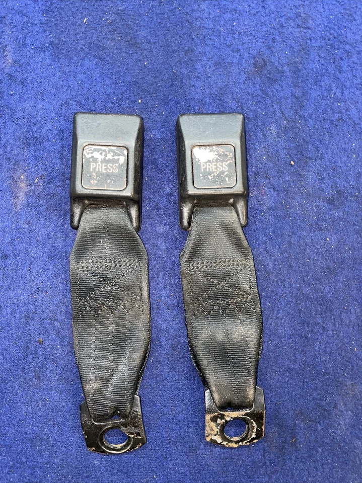 90-96 Nissan 300zx Z32 Rear Seat Belt Buckles  (set Of 2) OEM Latch Buckle - Image 1 of 4