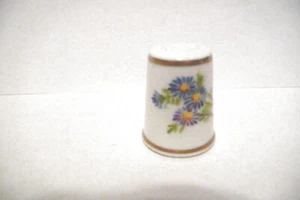 THIMBLE VINTAGE HANDPAINTED FB CHINA ROYAL WORCESTER C COX MICHAELMAS DAISIES - Picture 1 of 5