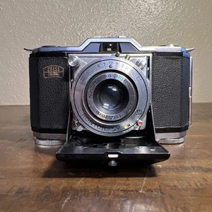 Zeiss Ikon Ikonta 522/24 Folding Camera Stuttgart Germany - Picture 1 of 10
