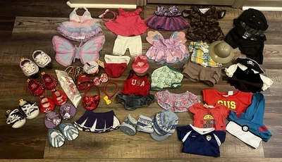 GRAN LOTE DE ROPA Y ACCESORIOS BUILD A BEAR Star Wars, Fairy, & More BAB Foto 1 de 4
