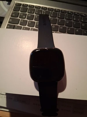 Fitbit Versa 3 "Akku defekt" - Bild 1 von 4
