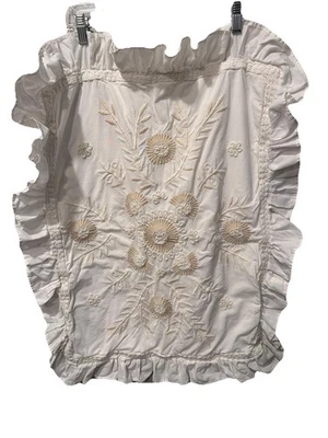 Falsa estándar floral bordada marfil Pottery Barn Queen 1 Foto 1 de 4