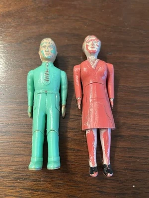 Casa de muñecas Renwal mamá #43 y hermano #42. Vintage años 50 Foto 1 de 2