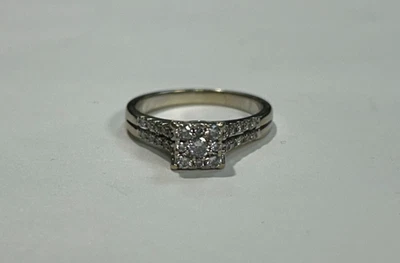 (MA6) Anillo de compromiso de vástago dividido de diamantes redondos de oro blanco de 14 k 3,1 g 0,50 CTW Foto 1 de 4
