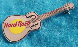 RARO PROTOTIPO SIN NOMBRE GUITARRA ACÚSTICA PLATEADA Hard Rock Café 3LT MALLA PIN TRASERO - Imagen 1 de 1