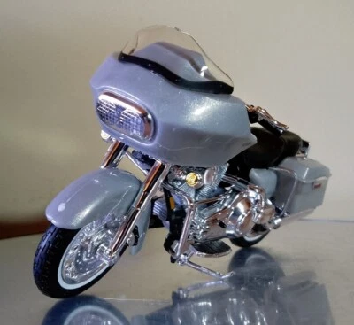 HARLEY DAVIDSON FLTR ROAD GLIDE 2002 1/18 MAISTO - Imagen 1 de 4