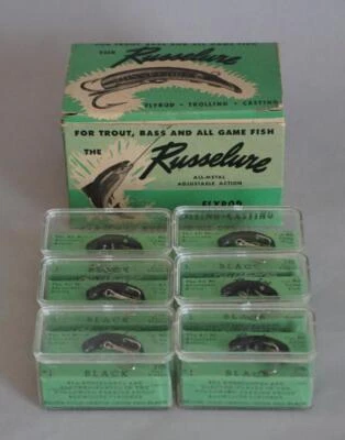 Paquete de 6 señuelos de caña de mosca Russelure de colección negros nuevos stock antiguos nuevos en caja Foto 1 de 4