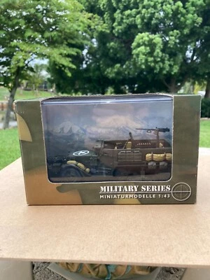 M3A HALF TRACK - EE. UU. 1975 Foto 1 de 4