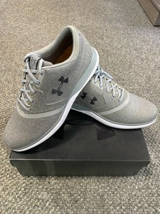 zapatos golf under armour mujer gris