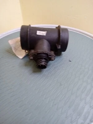 Sensor de fluxo de ar de massa 1996-1999 BMW 318ti 1998 1997 - Imagem 1 de 3