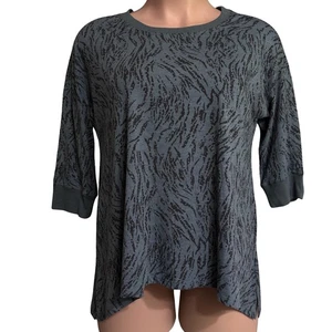 COZY Shirt Womens XL Green Black Animal Print Pullover Top Asymmetrical Hem NWOT - Picture 1 of 13