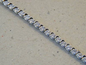 Lady's Women's Rhodium Plated CZ Tennis Bracelet S Pattern 7.5in Long sosos - Picture 1 of 3