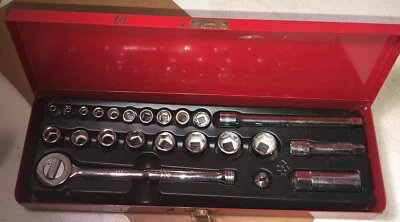 Vintage Husky Pro Metric MM 23 pc 3/8" + 1/4" Dr Socket Set + Case USA***READ*** - Image 1 of 4